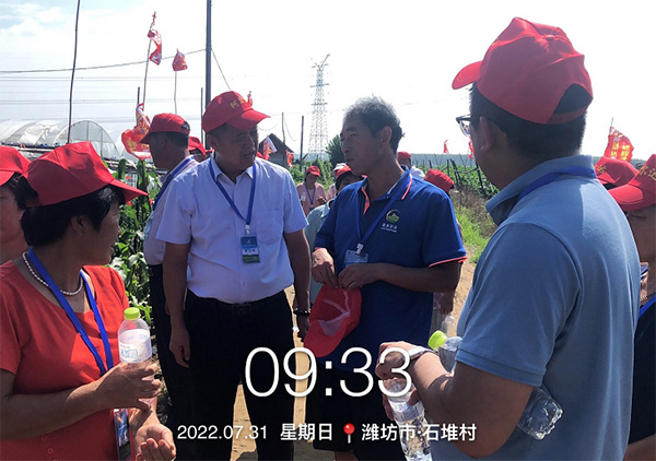 董事長走向田間地頭，助力奧迪斯阿爾達大姜套餐現場觀摩會及訂貨會圓滿成功